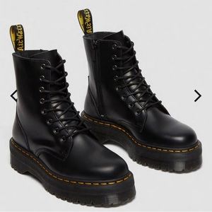 🖤😍WORN 2x - LIKE NEW PLATFORM JADON DR MARTENS - black, original. Size 8